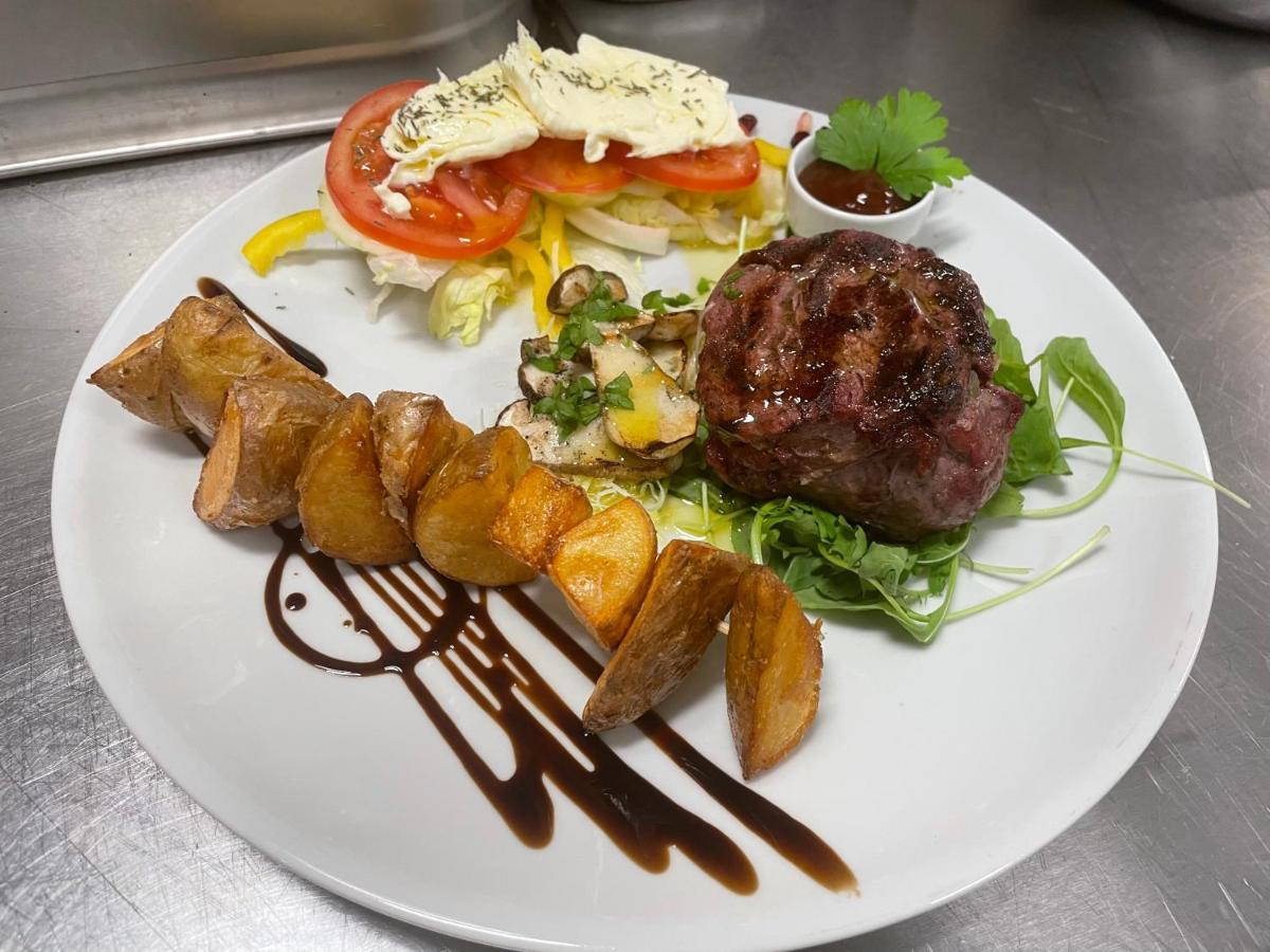Madonca Rooms & Restaurant Нова-Горица Экстерьер фото
