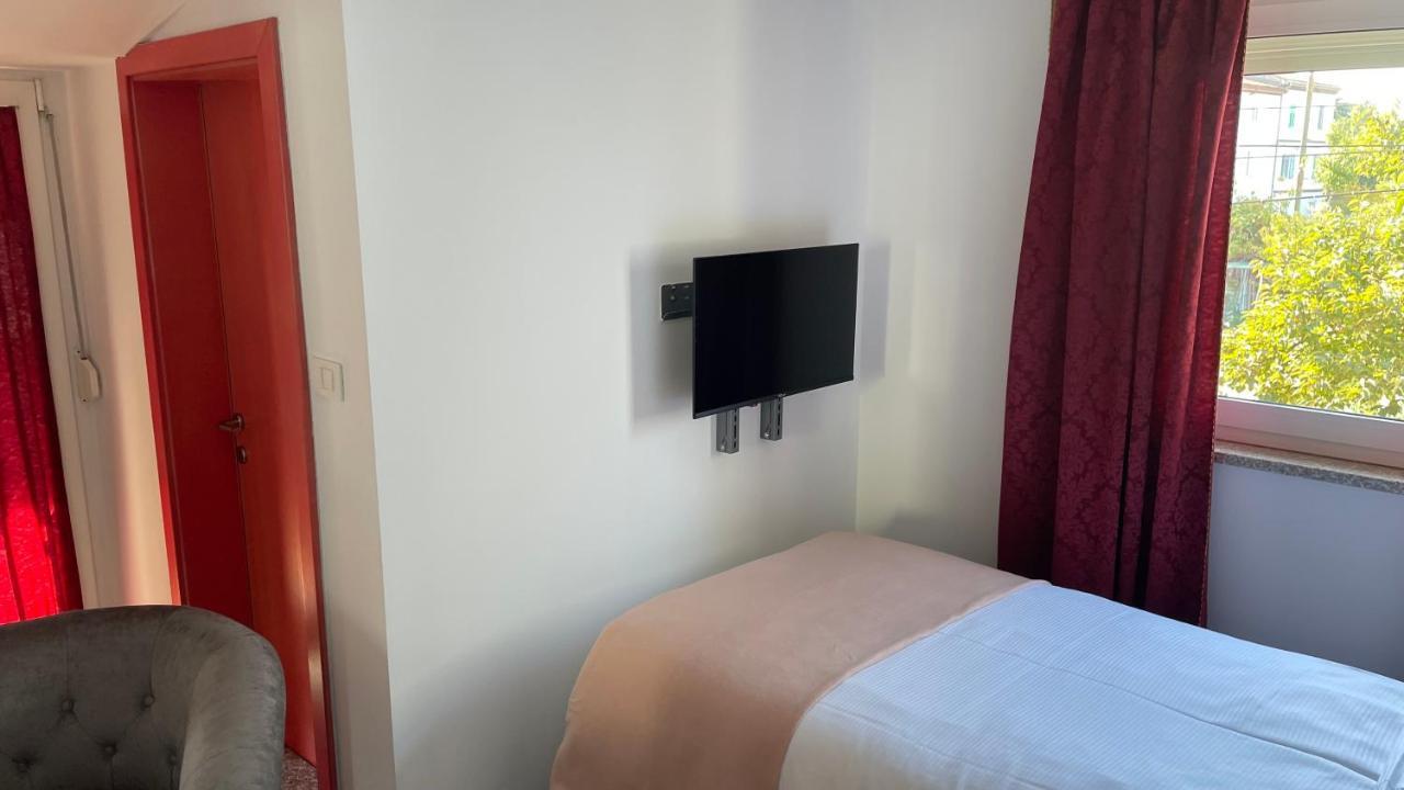 Madonca Rooms & Restaurant Нова-Горица Экстерьер фото